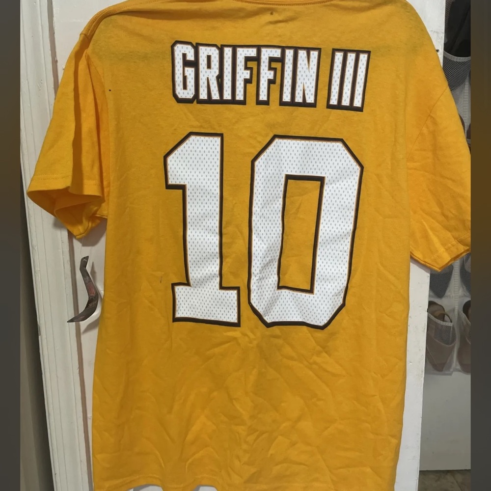 NWT Nike Washington Redskin Griffin III Size L Mens Yellow Graphic Logo Tshirt